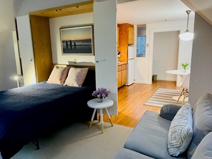 West Tisbury, Lambert's Cove Beach Martha's Vineyard vacation rental - Queen Murphy Bed in Carriage House Apartment