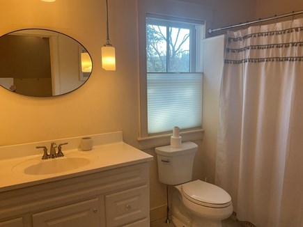 Vineyard Haven Martha's Vineyard vacation rental - Upstairs Full Bathroom