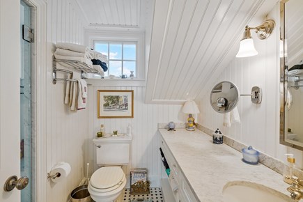 Edgartown Village Martha's Vineyard vacation rental - Primary full bath with shower