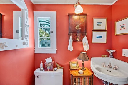 Edgartown Village Martha's Vineyard vacation rental - 1st floor full bath