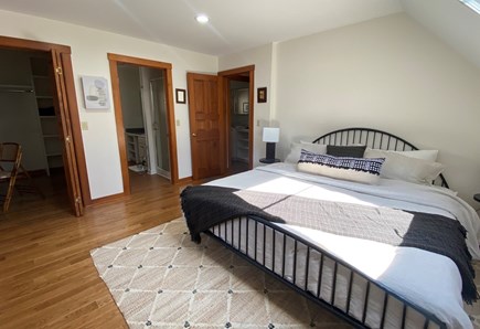 Oak Bluffs, Vineyard Hills Martha's Vineyard vacation rental - Generous en-suite Primary Bedroom w/King bed