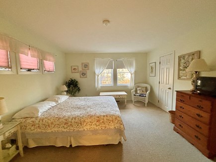 Oak Bluffs Martha's Vineyard vacation rental - First floor queen bed