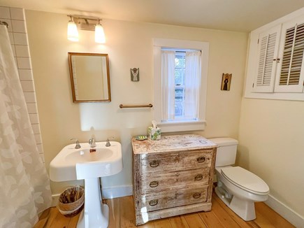 Oak Bluffs Martha's Vineyard vacation rental - Hall Bath with Tub Shower Combo, First Floor