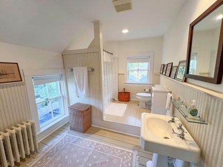 Oak Bluffs Martha's Vineyard vacation rental - Hall Bath with Tub Shower Combo, Second Floo