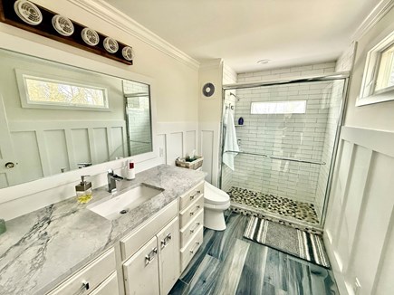 West Tisbury, Lambert's Cove Martha's Vineyard vacation rental - First Floor Bathroom