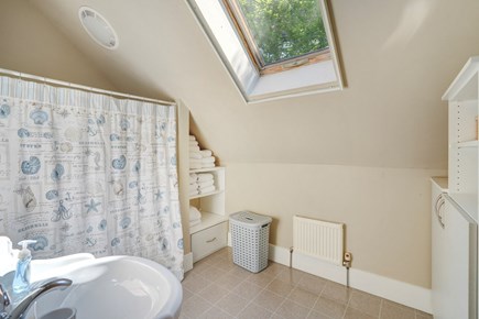 Edgartown Martha's Vineyard vacation rental - Bath 2
