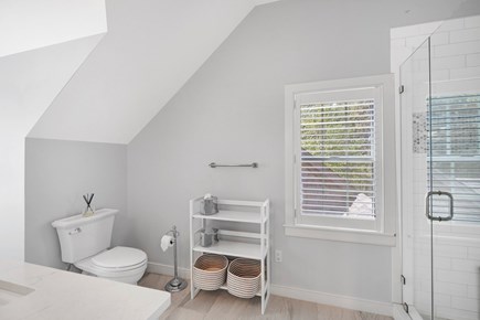 Edgartown Martha's Vineyard vacation rental - Carriage House Full Bath