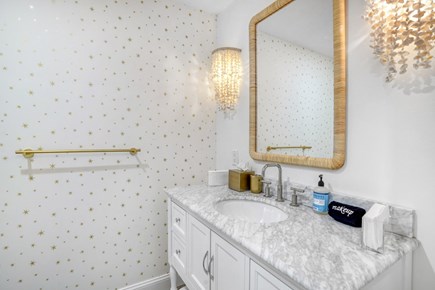 Edgartown Martha's Vineyard vacation rental - Bathroom