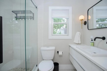Edgartown Martha's Vineyard vacation rental - First Floor bathroom