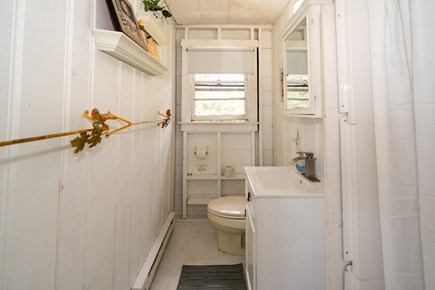 Oak Bluffs Martha's Vineyard vacation rental - Bathroom…