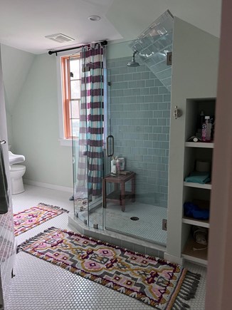 West Tisbury Martha's Vineyard vacation rental - Second Floor Shared Full Bathroom