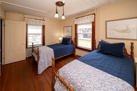 Oak Bluffs, Ocean Park Martha's Vineyard vacation rental - First Floor Twin Bedroom