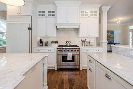 Katama-Edgartown Martha's Vineyard vacation rental - Kitchen Oven