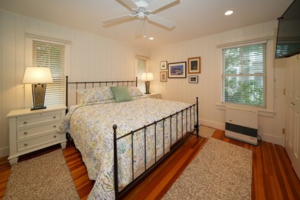 Oak Bluffs Martha's Vineyard vacation rental - First Floor master