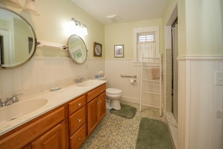 Oak Bluffs Martha's Vineyard vacation rental - Master Bath