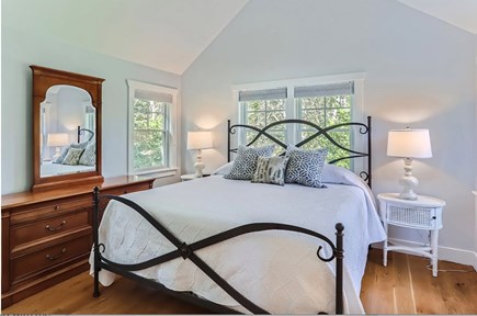 Aquinnah Martha's Vineyard vacation rental - Primary with en suite bathroom