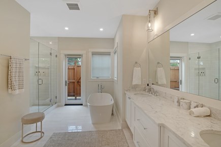 Edgartown Martha's Vineyard vacation rental - BR1 King En Suite with Shower Stall and Tub, First Floor