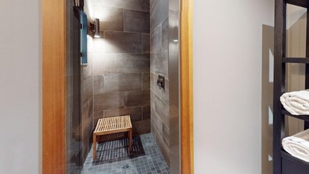 Vineyard Haven Martha's Vineyard vacation rental - Glass shower