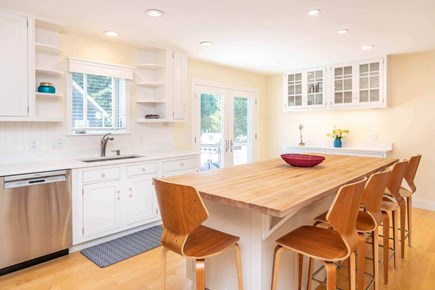 Edgartown Martha's Vineyard vacation rental - Large butcher block island for easy morning breakfast