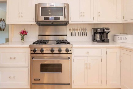 Edgartown Martha's Vineyard vacation rental - Chef's stove with five burners, perfect for group meals.
