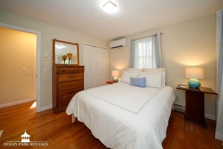 Oak Bluffs Martha's Vineyard vacation rental - First Floor Queen Bedroom