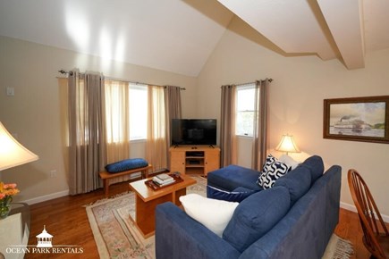 Oak Bluffs Martha's Vineyard vacation rental - Living room View #2
