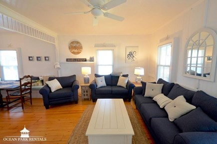 Oak Bluffs, Ocean Park Martha's Vineyard vacation rental - Living Room