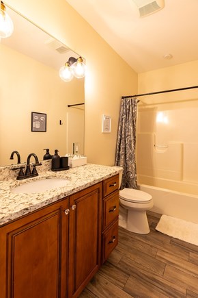 Vineyard Haven Martha's Vineyard vacation rental - Shared bathroom between bedrooms 2 and 3