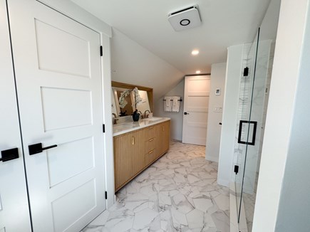 Edgartown Martha's Vineyard vacation rental - Bath 2-2nd Floor