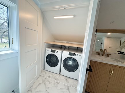 Edgartown Martha's Vineyard vacation rental - Bath 2-2nd Floor-Laundry