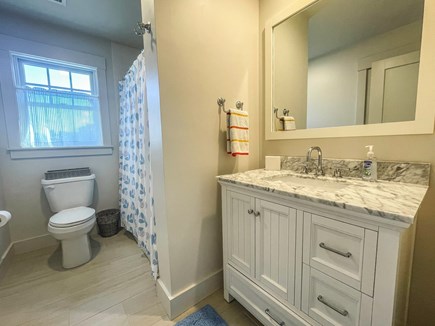 Downtown Edgartown Martha's Vineyard vacation rental - Hall Shower/Tub Combo