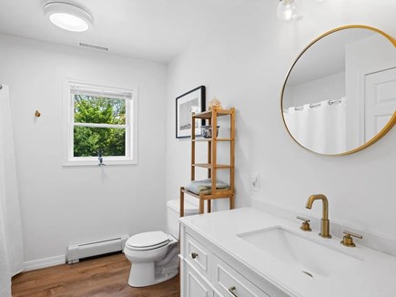 Oak Bluffs Martha's Vineyard vacation rental - Upstairs hall full bathroom with tub and shower.