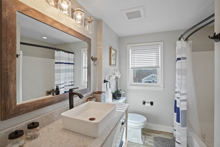 West Tisbury Martha's Vineyard vacation rental - Full Bath 2nd Floor