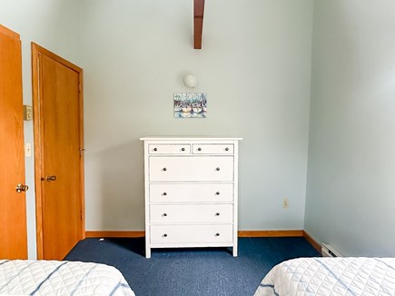 Edgartown Martha's Vineyard vacation rental - Second floor bedroom with (2) twin beds