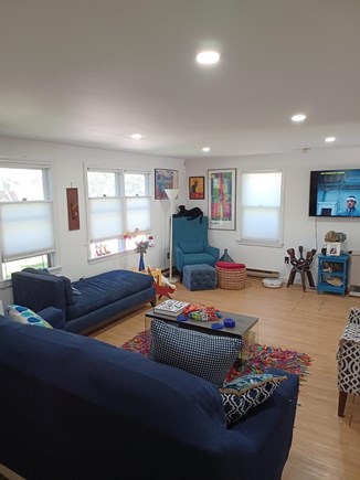 Oak Bluffs Martha's Vineyard vacation rental - Queen sized pull out sofa. reading nook, comfy futon