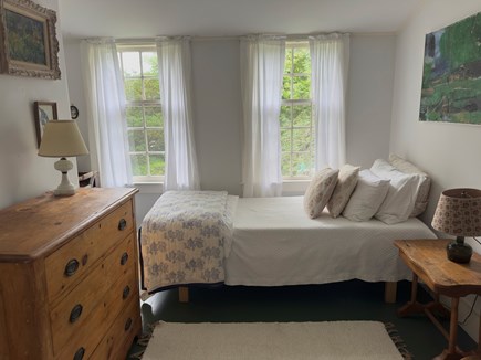 Edgartown Martha's Vineyard vacation rental - Upstairs front bedroom (twin)