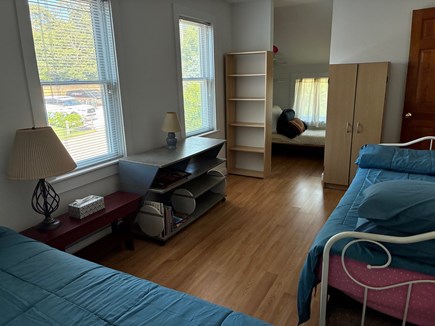 Oak Bluffs Martha's Vineyard vacation rental - Bedroom w/queen, day bed w/trundle, and crib size window seat