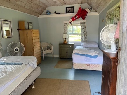 Edgartown Martha's Vineyard vacation rental - Bunk house (linens included)