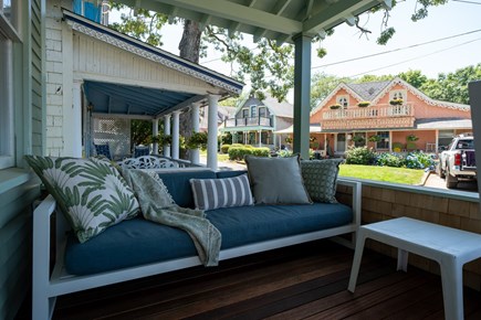 Oak Bluffs Martha's Vineyard vacation rental - Couch on Front Porch