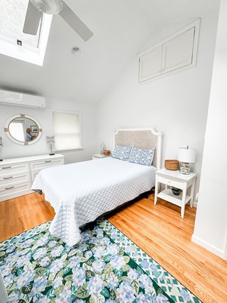 Edgartown Martha's Vineyard vacation rental - Ensuite Bedroom with Queen Bed