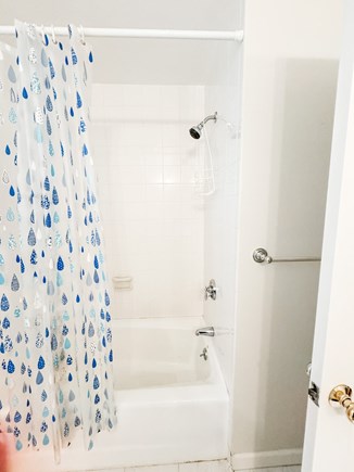 Edgartown Martha's Vineyard vacation rental - Full Bathroom #2