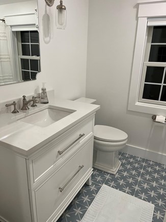 Oak Bluffs Martha's Vineyard vacation rental - Hallway bathroom with tub and shower