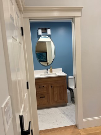 Edgartown Martha's Vineyard vacation rental - Half bath