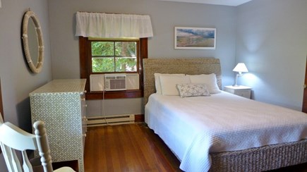 Oak Bluffs, East Chop Martha's Vineyard vacation rental - 1st Floor Queen Bedroom