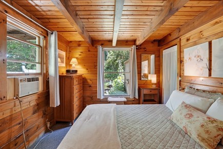 Chilmark Martha's Vineyard vacation rental - King Bedroom