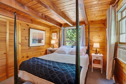Chilmark Martha's Vineyard vacation rental - Queen Room