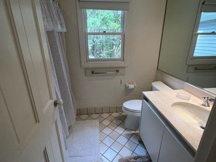 Vineyard Haven, MA Martha's Vineyard vacation rental - Second floor guest room bath