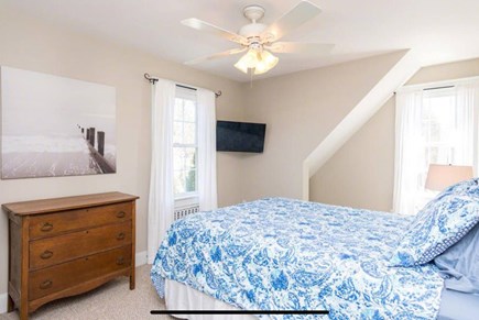 Edgartown Martha's Vineyard vacation rental - Second Floor Queen Bedroom