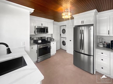 Oak Bluffs Martha's Vineyard vacation rental - New appliances and full size washer & dryer