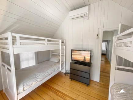 Oak Bluffs Martha's Vineyard vacation rental - Bunk Bed Room (4 twins & a trundle)